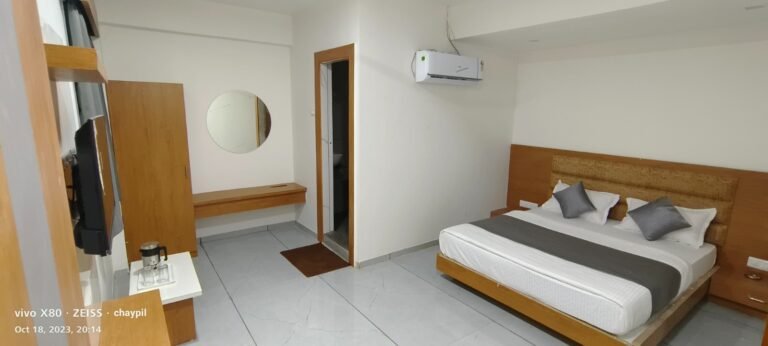 WhatsApp Image 2025-05-20 at 12.29