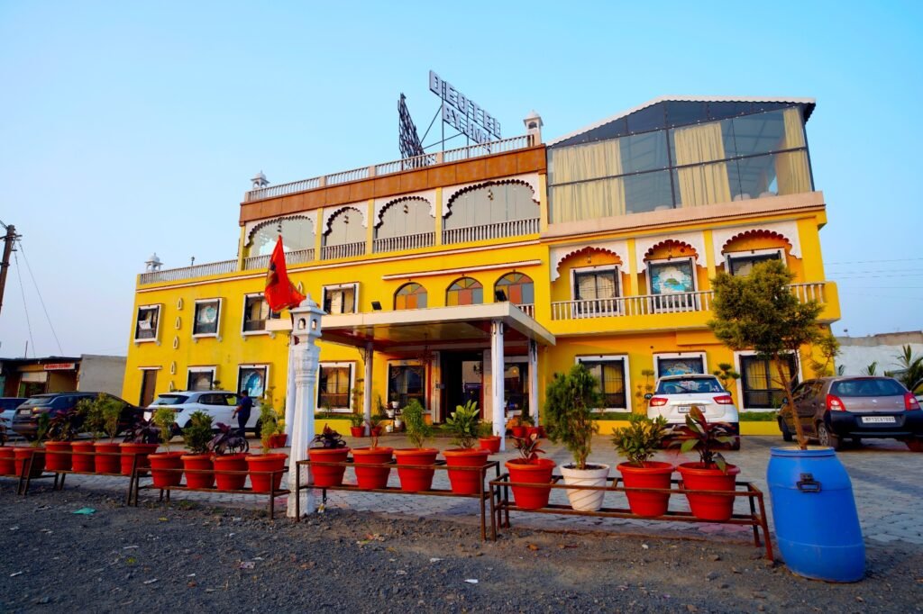 WhatsApp-Image-2025-05-21-at-11.42